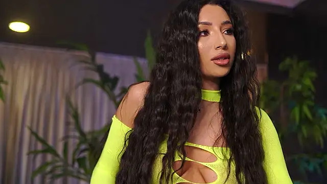 Snapshot of GinaValentinna chatting on 03-08-26, 08:12 GinaValentinna online show from 03-08-26, 08:12