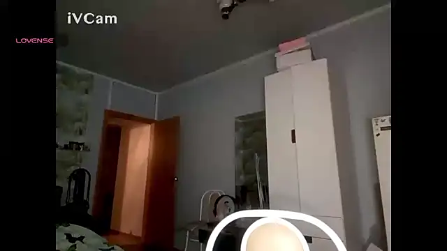 -LauraGold- online show from 12-07-24, 05:53