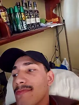 Snapshot of jose5320_20 chatting on 11-26-25, 02:29 jose5320 20 online show from 11-26-25, 02:29