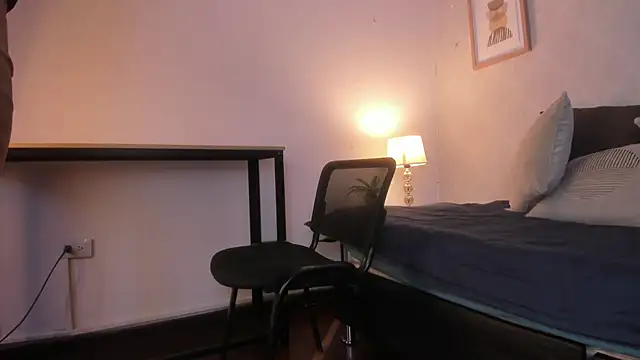 Caroline dh online show from 02-21-26, 11:44