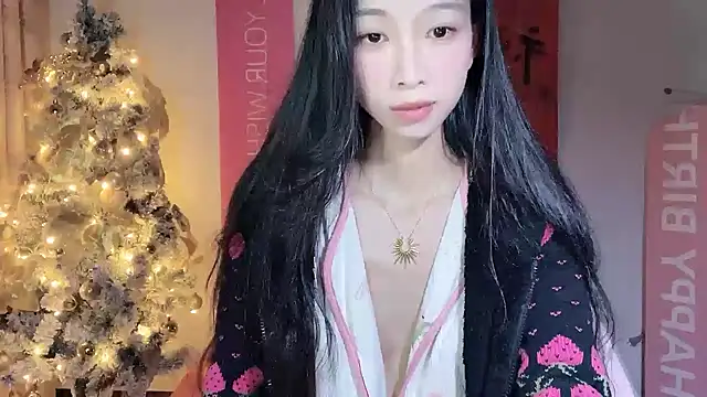 Lili-2 online show from 12-31-24, 02:47