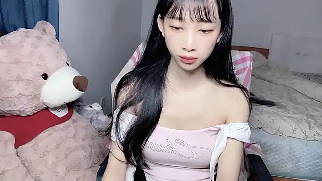 Lili-2 online show from 09-30-25, 02:55