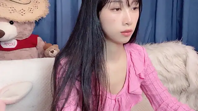 Snapshot of Lili-2 chatting on 02-27-26, 02:50 Lili-2 online show from 02-27-26, 02:50