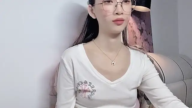 Lili-2 online show from 05-23-26, 04:33