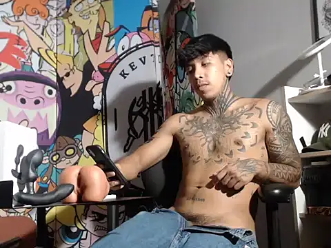 Nickhot0609 online show from 12-10-24, 02:05