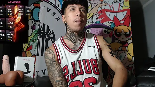 Nickhot0609 online show from 12-11-24, 10:16