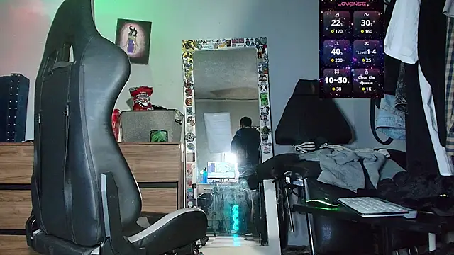 Nickhot0609 online show from 11-24-25, 01:38