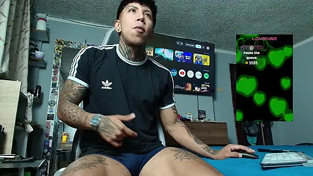 Snapshot of Nickhot0609 chatting on 02-17-26, 01:13 Nickhot0609 online show from 02-17-26, 01:13