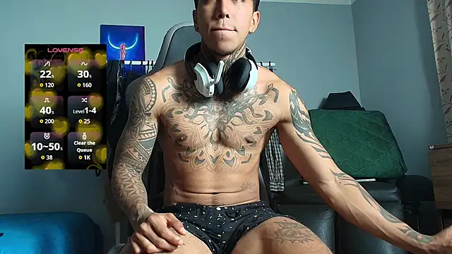 Snapshot of Nickhot0609 chatting on 03-22-26, 08:51 Nickhot0609 online show from 03-22-26, 08:51