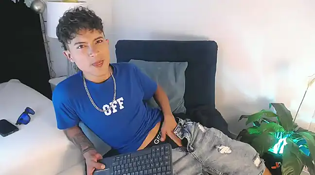 Edward Milleer online show from 12-22-24, 05:42