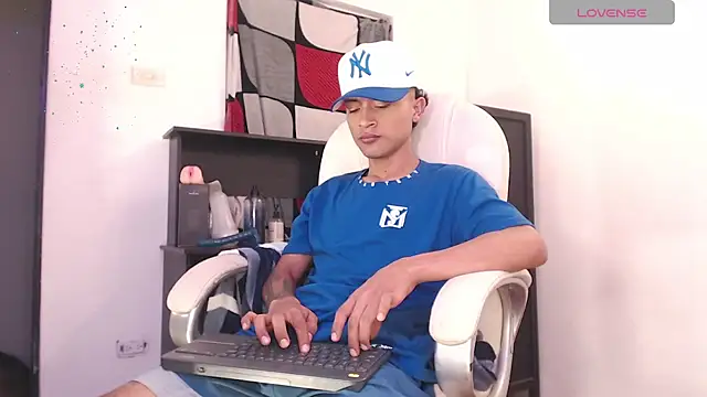 Edward Milleer online show from 09-12-25, 11:26