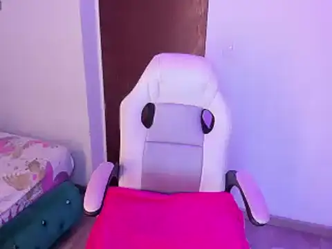 Jhiinny Brownn online show from 03-22-25, 03:09