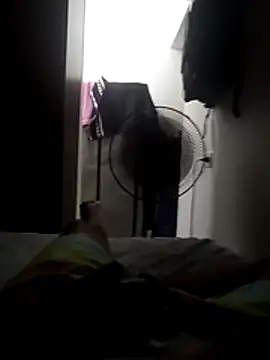 Snapshot of Malubrotudo chatting on 02-18-26, 11:01 Malubrotudo online show from 02-18-26, 11:01