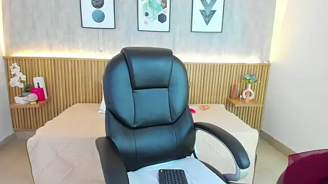 Snapshot of kenya_stone_1 chatting on 03-07-26, 05:54 kenya stone 1 online show from 03-07-26, 05:54