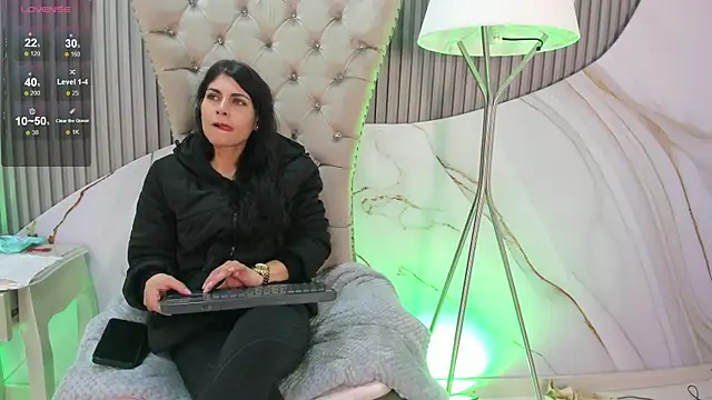 Melodi Roux online show from 05-15-26, 01:29