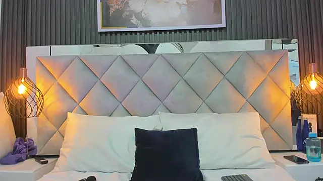 Snapshot of Emma_Payton chatting on 10-06-25, 04:15 Emma Payton online show from 10-06-25, 04:15