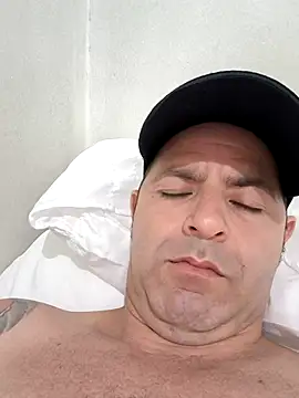 Marciogrei online show from 10-23-25, 09:46