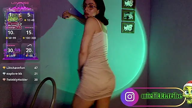 Snapshot of mielikki001 chatting on 01-01-25, 08:45 mielikki001 online show from 01-01-25, 08:45