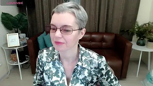 Cutie Erikaa1 online show from 01-01-25, 01:15