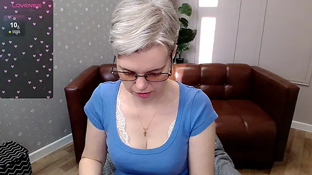 Cutie Erikaa1 online show from 05-01-26, 02:16