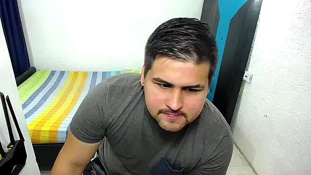 Snapshot of pitbullveryhot chatting on 11-02-25, 11:51 pitbullveryhot online show from 11-02-25, 11:51