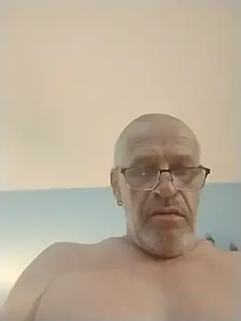 Snapshot of geilerschwanz64 chatting on 07-04-26, 10:10 geilerschwanz64 online show from 07-04-26, 10:10