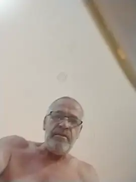Snapshot of geilerschwanz64 chatting on 07-19-26, 10:46 geilerschwanz64 online show from 07-19-26, 10:46