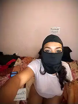 Yessicafoxy online show from 03-20-26, 04:56