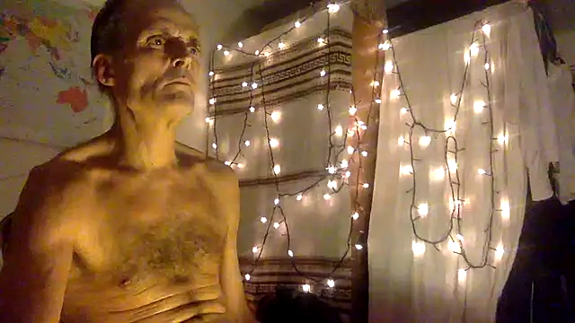 Snapshot of TowaFreespirit chatting on 12-05-24, 10:34 TowaFreespirit online show from 12-05-24, 10:34