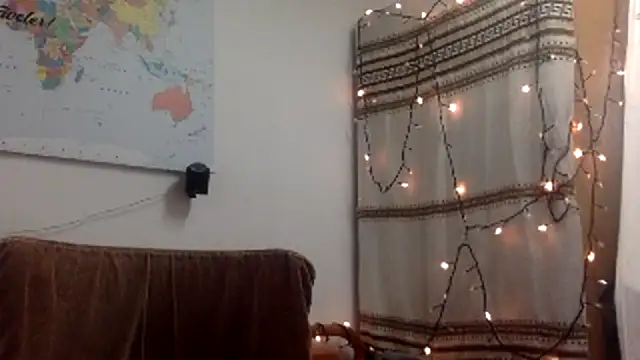 Snapshot of TowaFreespirit chatting on 12-06-24, 11:11 TowaFreespirit online show from 12-06-24, 11:11