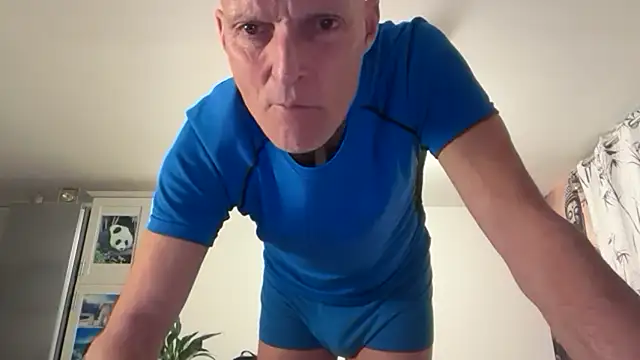 Snapshot of TowaFreespirit chatting on 04-07-26, 11:37 TowaFreespirit online show from 04-07-26, 11:37