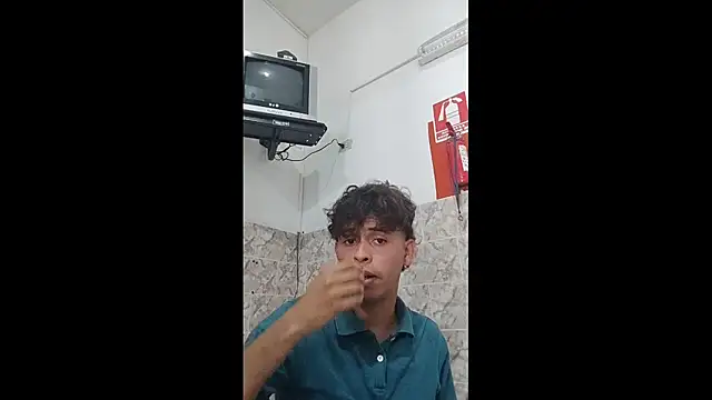 luisfer 306 online show from 01-24-25, 06:04