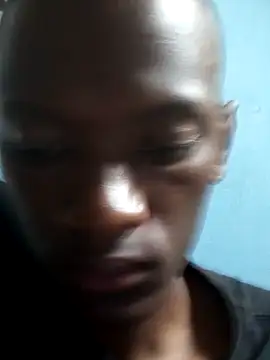 Snapshot of Sweet___Dick chatting on 12-17-25, 10:05 Sweet Dick online show from 12-17-25, 10:05