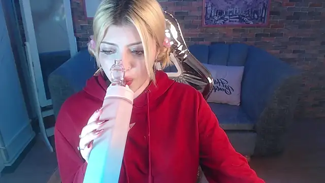 Kitty fox b online show from 12-19-24, 06:56