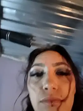 Snapshot of katianzayn chatting on 11-20-25, 05:56 katianzayn online show from 11-20-25, 05:56