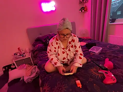 Tallulah-mae-xoxox online show from 01-26-25, 04:30