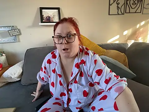 Tallulah-mae-xoxox online show from 02-02-25, 11:30