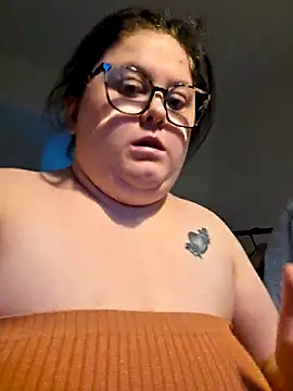 Tallulah-mae-xoxox online show from 12-18-25, 01:17