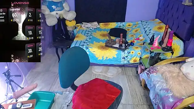 Snapshot of bigassruby45 chatting on 03-07-26, 02:03 bigassruby45 online show from 03-07-26, 02:03