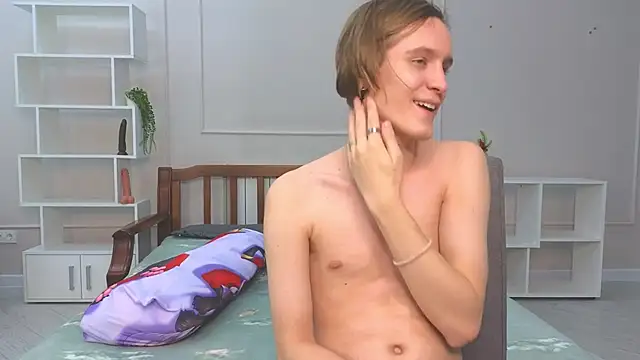 nikompell online show from 12-31-24, 04:16