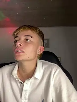 nico 18x online show from 01-28-25, 05:11