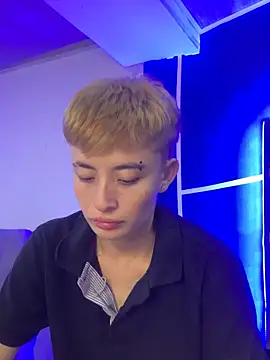 nico 18x online show from 01-31-25, 05:40