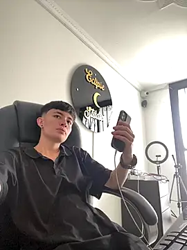 nico 18x online show from 12-16-25, 07:52