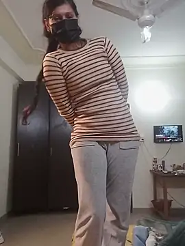 Snapshot of Anjali-04 chatting on 01-02-25, 05:50 Anjali-04 online show from 01-02-25, 05:50