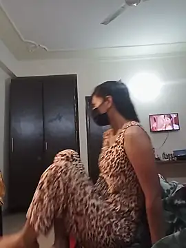 Snapshot of Anjali-04 chatting on 01-07-25, 05:53 Anjali-04 online show from 01-07-25, 05:53