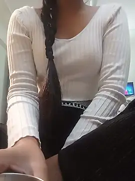 Snapshot of Anjali-04 chatting on 01-17-25, 06:02 Anjali-04 online show from 01-17-25, 06:02