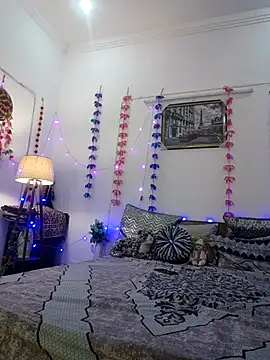 Snapshot of Archi-07 chatting on 10-16-25, 03:40 Archi-07 online show from 10-16-25, 03:40