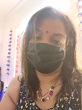 Snapshot of Archi-07 chatting on 10-18-25, 05:46 Archi-07 online show from 10-18-25, 05:46