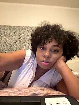 camiliaskye online show from 10-10-25, 03:27