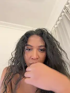 IamCrystal2 online show from 05-15-26, 10:50
